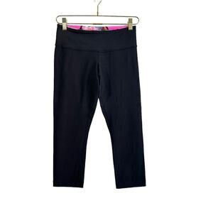 Lululemon Groove Crop Women's 4 Black Secret‎ Garden Activewear Yoga Gym